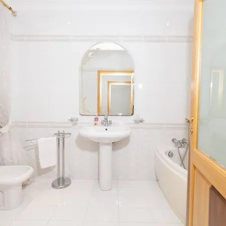 Spacious 3bed Central Location 아파트 음시다